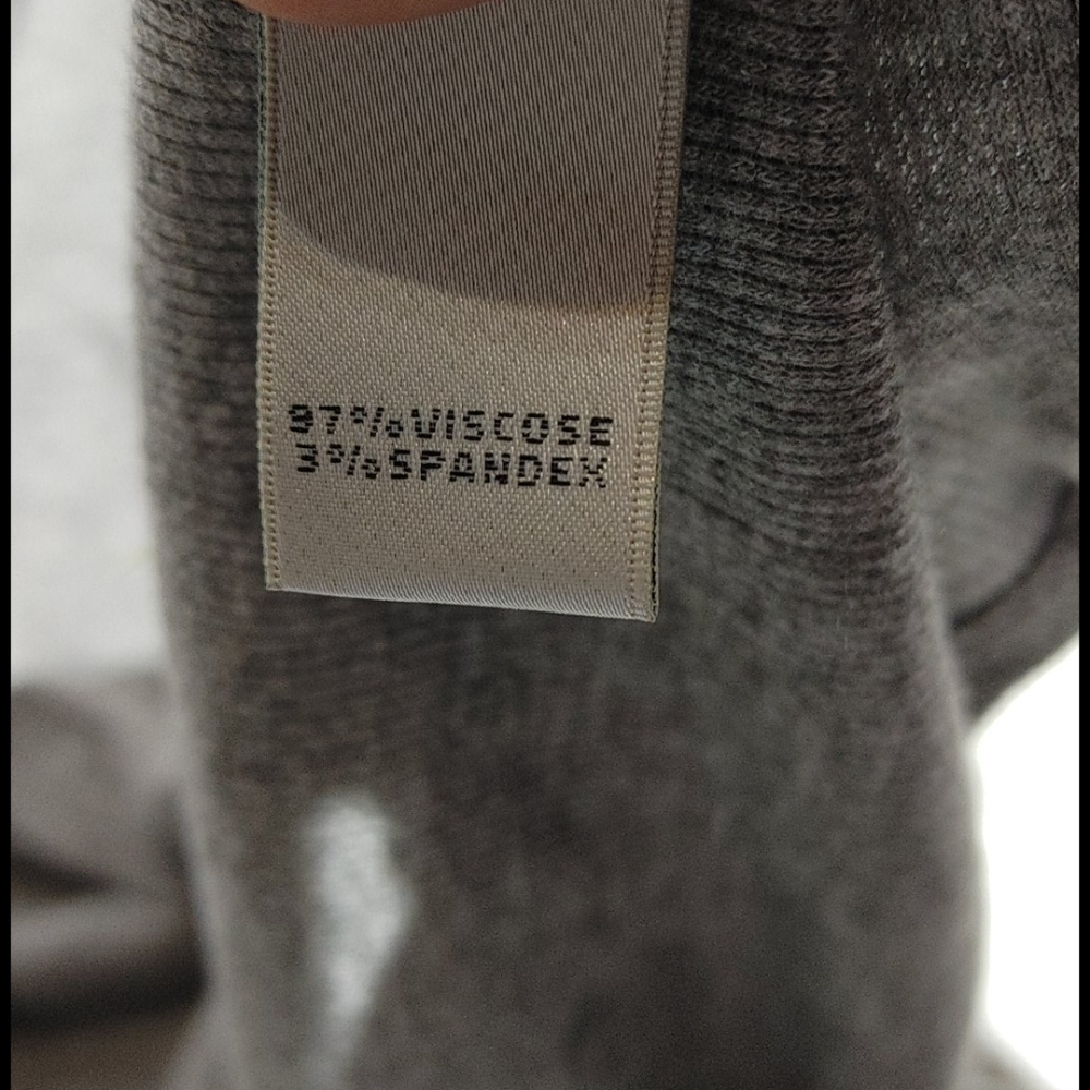 Neiman Marcus Ribbed Split Neck Top - image 4